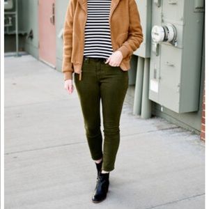 AMERICAN EAGLE CORDUROY High rise Jeans